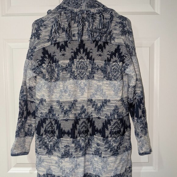 American Eagle Outfitters Blue Fringe Open Front Cardigan Sweater Size Medium - Picture 2 of 2